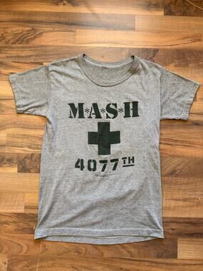 1981 MASH Single Stitch Size Small